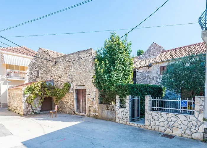 Vakantiehuis In Croatia Near The Adriatic Coast *
